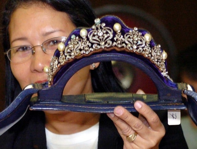SC affirms forfeiture of Imelda Marcos' 3rd jewelry set 1